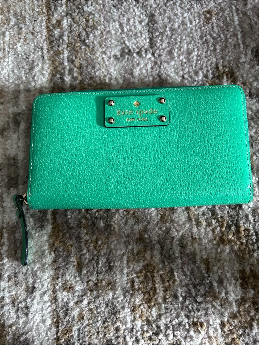 New With Tags Kate Spade Kelly Green Zip Wallet